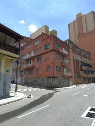 EDIFICIO EN VENTA EN BOSTON CON 24 APARTA ESTUDIOS