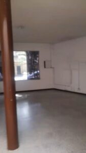 MEDELLIN LAURELES, VENDO CASA LOTE ESQUINERA