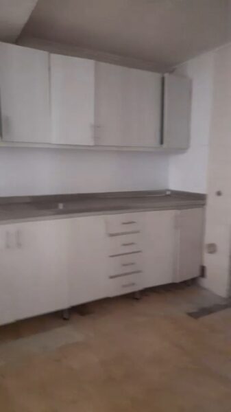 MEDELLIN LAURELES, VENDO CASA LOTE ESQUINERA