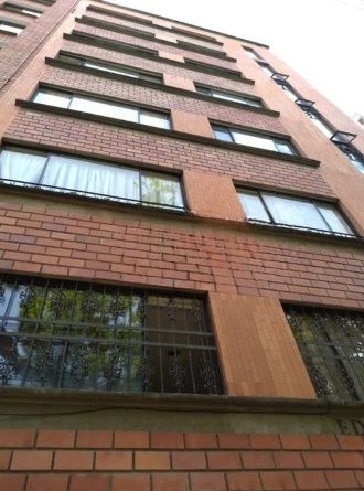 EDIFICIO EN VENTA CON 24 APARTAMENTOS + 3 LOCALES