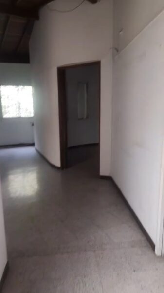 MEDELLIN LAURELES, VENDO CASA LOTE ESQUINERA