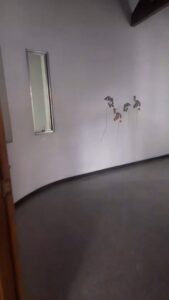 MEDELLIN LAURELES, VENDO CASA LOTE ESQUINERA