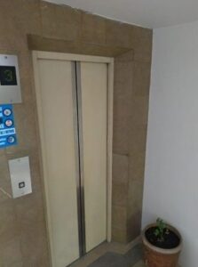 EDIFICIO EN VENTA CON 24 APARTAMENTOS + 3 LOCALES