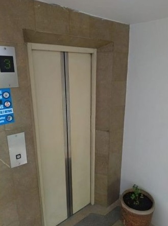 EDIFICIO EN VENTA CON 24 APARTAMENTOS + 3 LOCALES