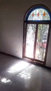 MEDELLIN LAURELES, VENDO CASA LOTE ESQUINERA