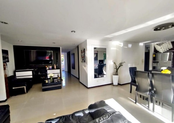 APARTAMENTO EN VENTA EN EL POBLADO, SECTOR LOS BALSOS