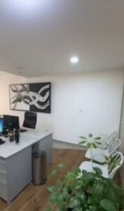 MEDELLIN CENTRO OFICINA EN VENTA