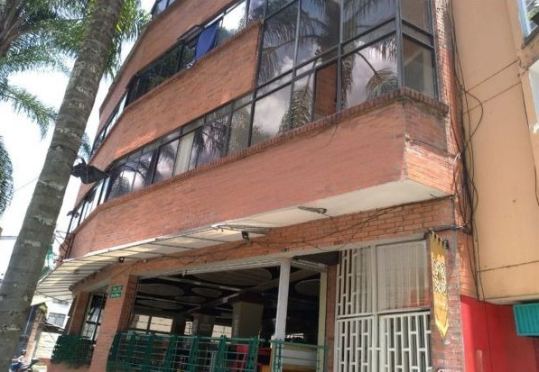 EDIFICIO EN VENTA EN LA GLORIETA DEL TEATRO PABLO TOBON URIBE
