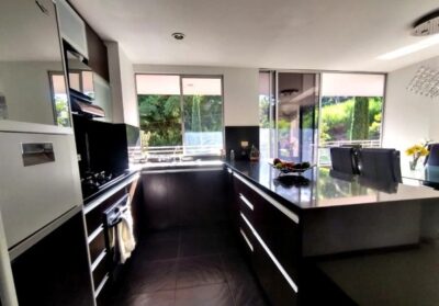 APARTAMENTO EN VENTA EN EL POBLADO, SECTOR LOS BALSOS