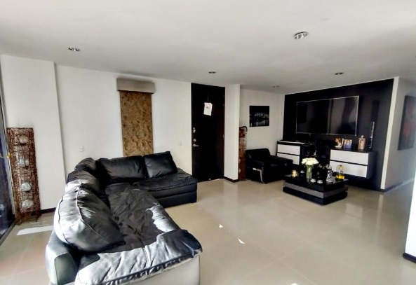 APARTAMENTO EN VENTA EN EL POBLADO, SECTOR LOS BALSOS