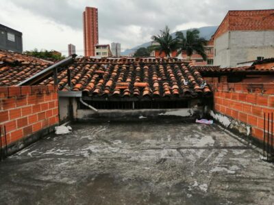 CASA LOTE EN VENTA BOSTON MEDELLIN