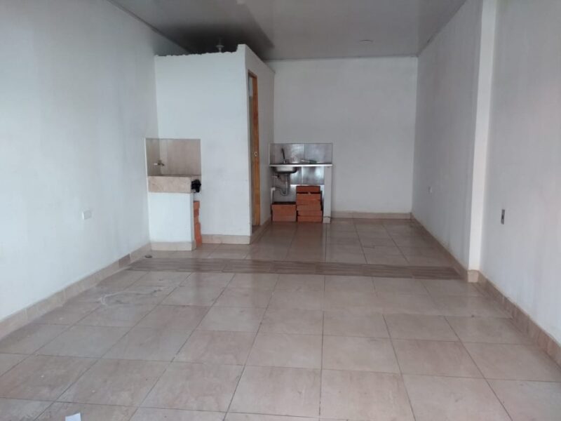 MEDELLIN BOSTON VENDO CASA CON AIRE PARA CONSTRUIR