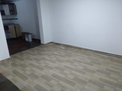 MEDELLIN BOSTON VENDO CASA CON AIRE PARA CONSTRUIR