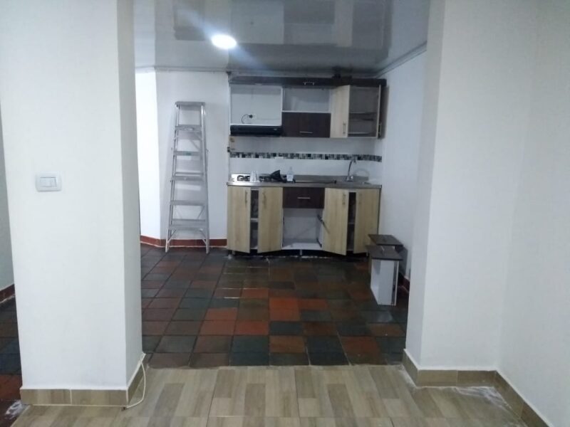 MEDELLIN BOSTON VENDO CASA CON AIRE PARA CONSTRUIR