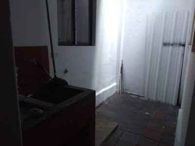 MEDELLIN BOSTON VENDO CASA CON AIRE PARA CONSTRUIR