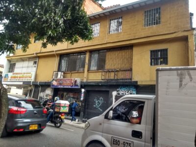 MEDELLIN BOSTON VENDO EDIFICIO ESQUINERO