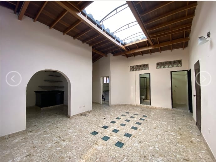 PRADO CENTRO MEDELLIN VENDO CASA