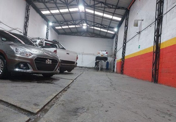 BOSTON MEDELLIN BODEGA EN VENTA