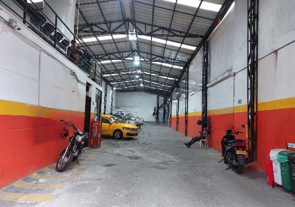 BOSTON MEDELLIN BODEGA EN VENTA