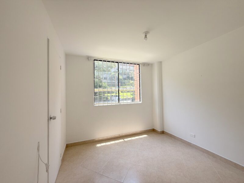 APARTAMENTO EN VENTA EN LA LOMA DEL INDIO MEDELLIN