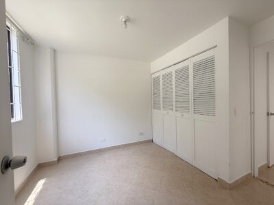 APARTAMENTO EN VENTA EN LA LOMA DEL INDIO MEDELLIN
