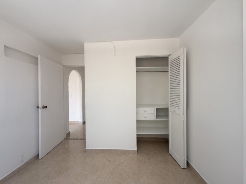 APARTAMENTO EN VENTA EN LA LOMA DEL INDIO MEDELLIN